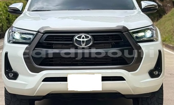 Acheter Occasion Voiture Toyota Hilux Blanc à Djibouti city, East africa Acheter Occasion Voiture Toyota Hilux Blanc à Djibouti city, East africa