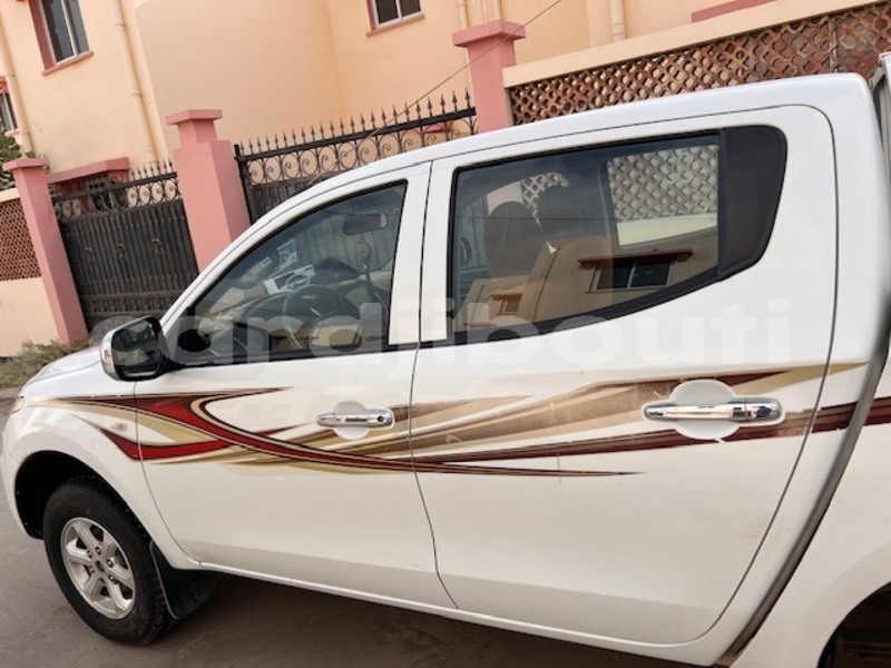 Big with watermark mitsubishi l200 djibouti region djibouti 4677