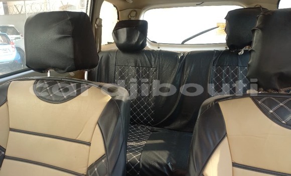 Acheter Occasion Voiture Toyota Avanza Blanc à Djibouti, Djibouti Region Acheter Occasion Voiture Toyota Avanza Blanc à Djibouti, Djibouti Region