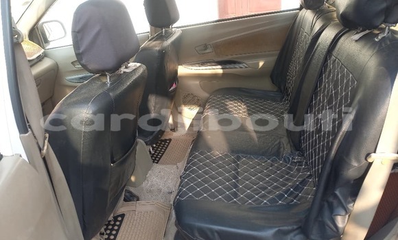 Acheter Occasion Voiture Toyota Avanza Blanc à Djibouti, Djibouti Region Acheter Occasion Voiture Toyota Avanza Blanc à Djibouti, Djibouti Region