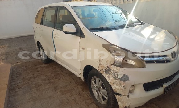 Acheter Occasion Voiture Toyota Avanza Blanc à Djibouti, Djibouti Region Acheter Occasion Voiture Toyota Avanza Blanc à Djibouti, Djibouti Region