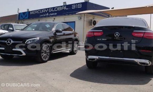 Acheter Import Voiture Mercedes-Benz 190 Noir à Import - Dubai, Ali Sabieh Region
