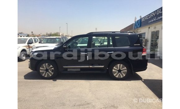 Acheter Import Voiture Toyota Land Cruiser Noir à Import - Dubai, Ali Sabieh Region Acheter Import Voiture Toyota Land Cruiser Noir à Import - Dubai, Ali Sabieh Region