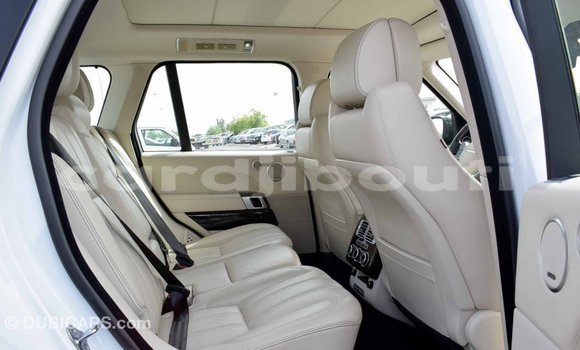 Buy Import Land Rover Range Rover White Car in Import - Dubai in Ali Sabieh Region Buy Import Land Rover Range Rover White Car in Import - Dubai in Ali Sabieh Region