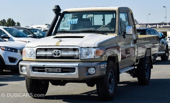 Buy Import Toyota Land Cruiser Beige Car in Import - Dubai in Ali Sabieh Region Buy Import Toyota Land Cruiser Beige Car in Import - Dubai in Ali Sabieh Region