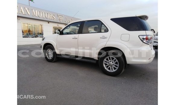 Buy Import Toyota Fortuner White Car in Import - Dubai in Ali Sabieh Region Buy Import Toyota Fortuner White Car in Import - Dubai in Ali Sabieh Region
