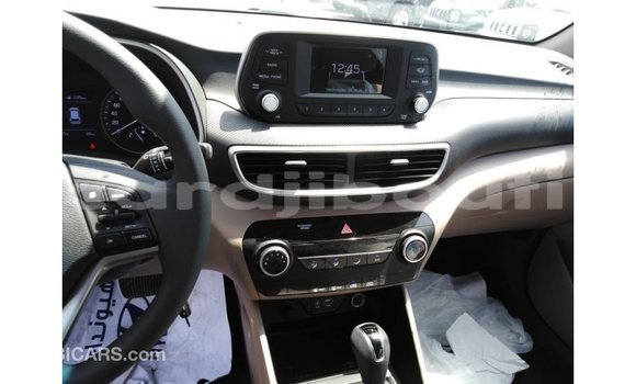 Buy Import Hyundai Tucson Other Car in Import - Dubai in Ali Sabieh Region Buy Import Hyundai Tucson Other Car in Import - Dubai in Ali Sabieh Region