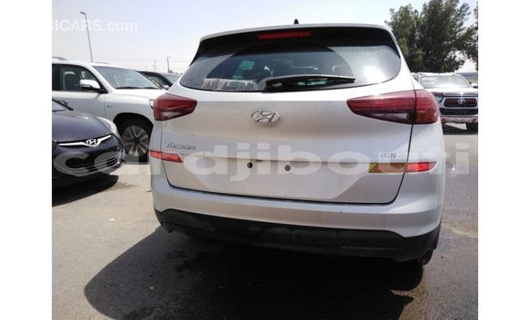 Buy Import Hyundai Tucson Other Car in Import - Dubai in Ali Sabieh Region Buy Import Hyundai Tucson Other Car in Import - Dubai in Ali Sabieh Region