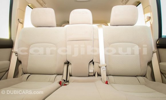 Buy Import Toyota Land Cruiser White Car in Import - Dubai in Ali Sabieh Region Buy Import Toyota Land Cruiser White Car in Import - Dubai in Ali Sabieh Region