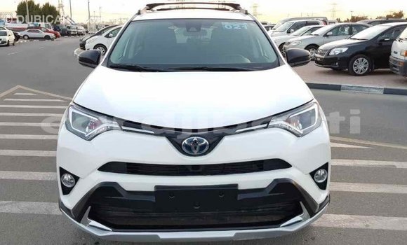Buy Import Toyota RAV4 White Car in Import - Dubai in Ali Sabieh Region Buy Import Toyota RAV4 White Car in Import - Dubai in Ali Sabieh Region