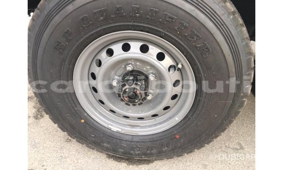 Buy Import Toyota Land Cruiser White Car in Import - Dubai in Ali Sabieh Region Buy Import Toyota Land Cruiser White Car in Import - Dubai in Ali Sabieh Region