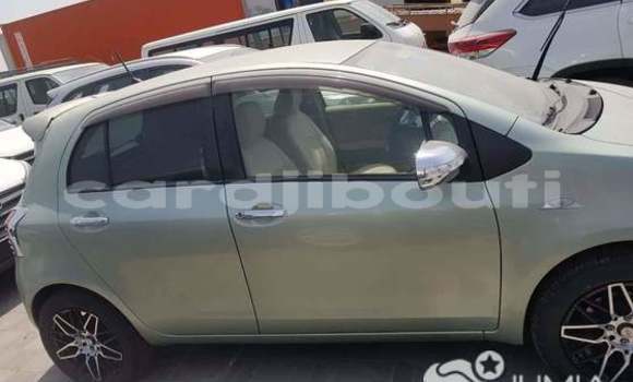 Acheter Occasion Voiture Toyota Vitz Gris à Ali Sabieh, Ali Sabieh Region