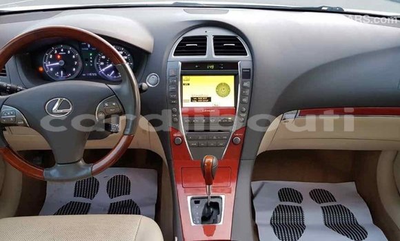 Buy Import Lexus ES White Car in Import - Dubai in Ali Sabieh Region Buy Import Lexus ES White Car in Import - Dubai in Ali Sabieh Region