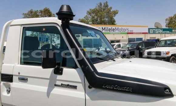Acheter Neuf Voiture Toyota Land Cruiser Blanc à Import - Dubai, Ali Sabieh Region Acheter Neuf Voiture Toyota Land Cruiser Blanc à Import - Dubai, Ali Sabieh Region