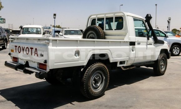 Acheter Neuf Voiture Toyota Land Cruiser Blanc à Import - Dubai, Ali Sabieh Region Acheter Neuf Voiture Toyota Land Cruiser Blanc à Import - Dubai, Ali Sabieh Region