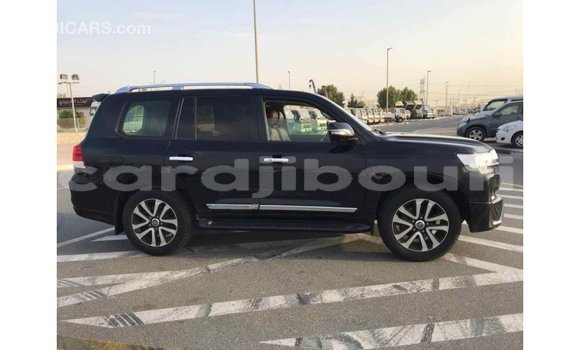 Buy Import Toyota Land Cruiser Black Car in Import - Dubai in Ali Sabieh Region Buy Import Toyota Land Cruiser Black Car in Import - Dubai in Ali Sabieh Region