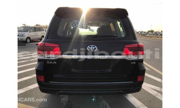 Buy Import Toyota Land Cruiser Black Car in Import - Dubai in Ali Sabieh Region Buy Import Toyota Land Cruiser Black Car in Import - Dubai in Ali Sabieh Region
