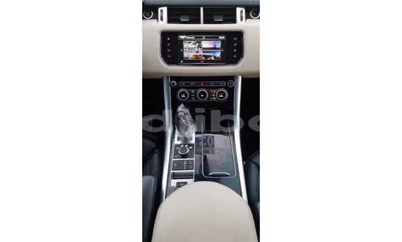 Buy Import Land Rover Range Rover White Car in Import - Dubai in Ali Sabieh Region Buy Import Land Rover Range Rover White Car in Import - Dubai in Ali Sabieh Region
