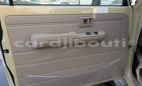 Acheter Neuf Voiture Toyota Land Cruiser Beige à Import - Dubai, Ali Sabieh Region Acheter Neuf Voiture Toyota Land Cruiser Beige à Import - Dubai, Ali Sabieh Region