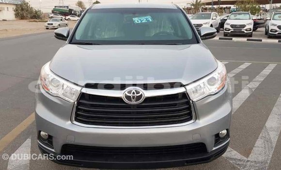 Buy Import Toyota Highlander Other Car in Import - Dubai in Ali Sabieh Region Buy Import Toyota Highlander Other Car in Import - Dubai in Ali Sabieh Region