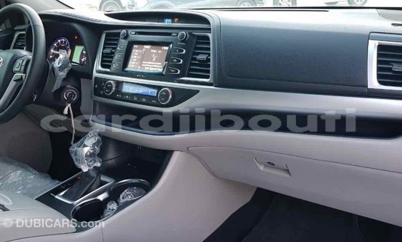 Buy Import Toyota Highlander Other Car in Import - Dubai in Ali Sabieh Region Buy Import Toyota Highlander Other Car in Import - Dubai in Ali Sabieh Region