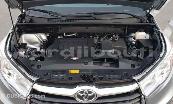 Buy Import Toyota Highlander Other Car in Import - Dubai in Ali Sabieh Region Buy Import Toyota Highlander Other Car in Import - Dubai in Ali Sabieh Region