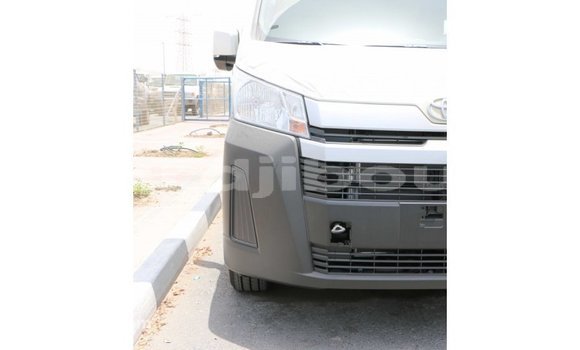 Buy Import Toyota Hiace White Car in Import - Dubai in Ali Sabieh Region Buy Import Toyota Hiace White Car in Import - Dubai in Ali Sabieh Region
