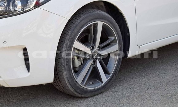 Buy Import Kia Cerato White Car in Import - Dubai in Ali Sabieh Region Buy Import Kia Cerato White Car in Import - Dubai in Ali Sabieh Region