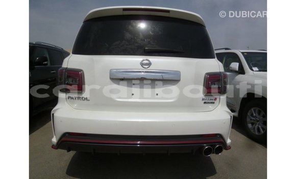 Acheter Import Voiture Nissan Patrol Blanc à Import - Dubai, Ali Sabieh Region Acheter Import Voiture Nissan Patrol Blanc à Import - Dubai, Ali Sabieh Region