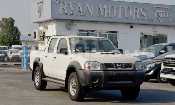 Buy Import Nissan NP 300 White Car in Import - Dubai in Ali Sabieh Region Buy Import Nissan NP 300 White Car in Import - Dubai in Ali Sabieh Region