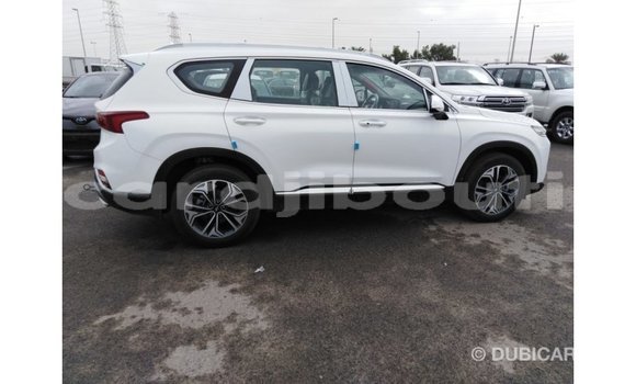 Buy Import Hyundai Santa Fe White Car in Import - Dubai in Ali Sabieh Region Buy Import Hyundai Santa Fe White Car in Import - Dubai in Ali Sabieh Region