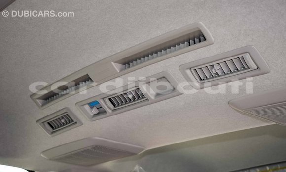 Buy Import Toyota Hiace White Car in Import - Dubai in Ali Sabieh Region Buy Import Toyota Hiace White Car in Import - Dubai in Ali Sabieh Region