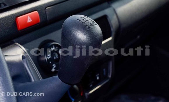 Buy Import Toyota Hiace White Car in Import - Dubai in Ali Sabieh Region Buy Import Toyota Hiace White Car in Import - Dubai in Ali Sabieh Region