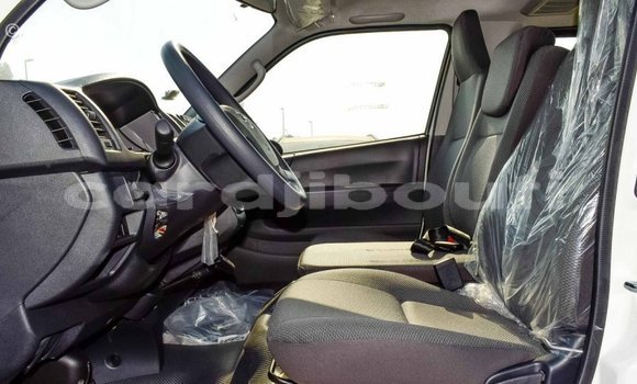 Buy Import Toyota Hiace White Car in Import - Dubai in Ali Sabieh Region Buy Import Toyota Hiace White Car in Import - Dubai in Ali Sabieh Region