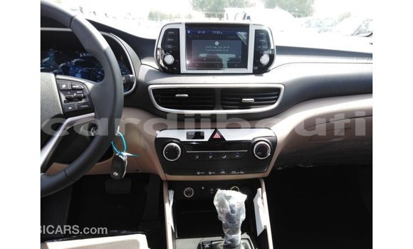 Buy Import Kia Sportage Black Car in Import - Dubai in Ali Sabieh Region Buy Import Kia Sportage Black Car in Import - Dubai in Ali Sabieh Region