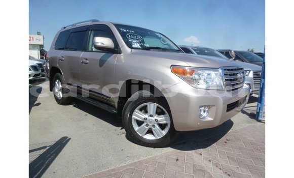 Acheter Import Voiture Toyota Land Cruiser Autre à Import - Dubai, Ali Sabieh Region Acheter Import Voiture Toyota Land Cruiser Autre à Import - Dubai, Ali Sabieh Region