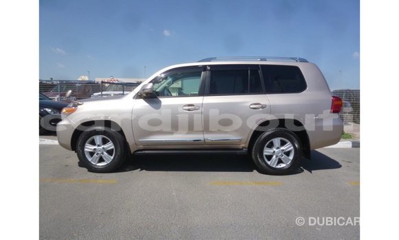 Acheter Import Voiture Toyota Land Cruiser Autre à Import - Dubai, Ali Sabieh Region Acheter Import Voiture Toyota Land Cruiser Autre à Import - Dubai, Ali Sabieh Region