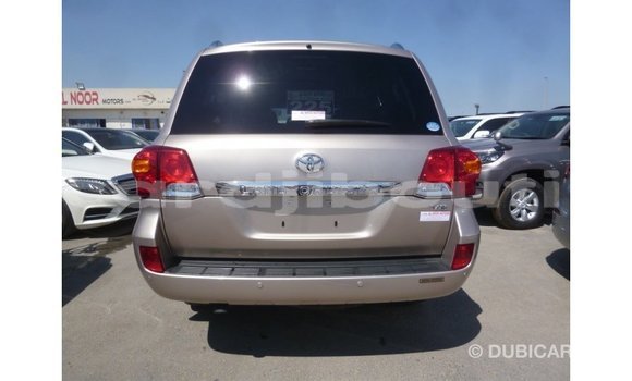 Acheter Import Voiture Toyota Land Cruiser Autre à Import - Dubai, Ali Sabieh Region Acheter Import Voiture Toyota Land Cruiser Autre à Import - Dubai, Ali Sabieh Region