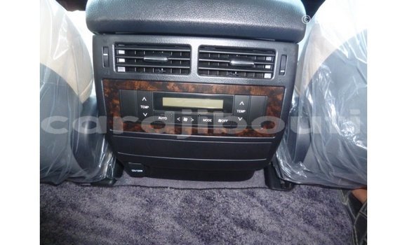 Acheter Import Voiture Toyota Land Cruiser Autre à Import - Dubai, Ali Sabieh Region Acheter Import Voiture Toyota Land Cruiser Autre à Import - Dubai, Ali Sabieh Region