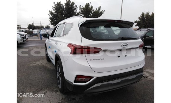 Buy Import Hyundai Santa Fe White Car in Import - Dubai in Ali Sabieh Region Buy Import Hyundai Santa Fe White Car in Import - Dubai in Ali Sabieh Region