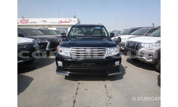Acheter Import Voiture Toyota Land Cruiser Noir à Import - Dubai, Ali Sabieh Region Acheter Import Voiture Toyota Land Cruiser Noir à Import - Dubai, Ali Sabieh Region