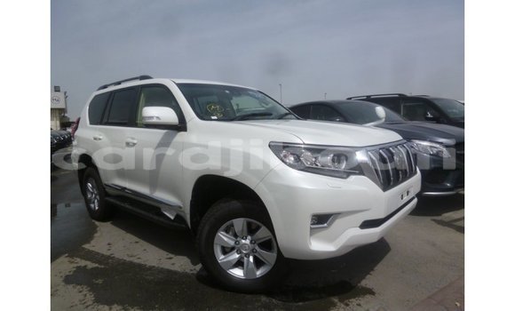 Acheter Import Voiture Toyota Prado Blanc à Import - Dubai, Ali Sabieh Region Acheter Import Voiture Toyota Prado Blanc à Import - Dubai, Ali Sabieh Region