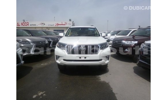 Acheter Import Voiture Toyota Prado Blanc à Import - Dubai, Ali Sabieh Region Acheter Import Voiture Toyota Prado Blanc à Import - Dubai, Ali Sabieh Region