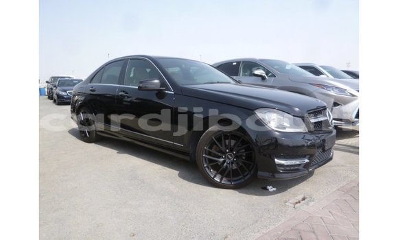 Acheter Import Voiture Mercedes-Benz 190 Noir à Import - Dubai, Ali Sabieh Region