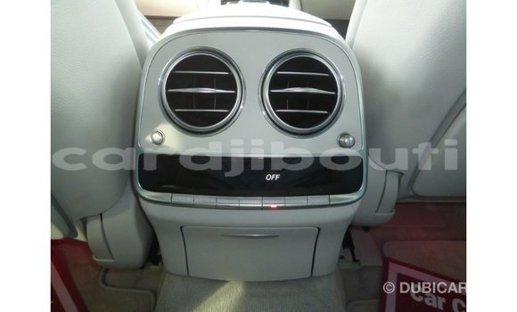 Acheter Import Voiture Mercedes-Benz 190 Autre à Import - Dubai, Ali Sabieh Region Acheter Import Voiture Mercedes-Benz 190 Autre à Import - Dubai, Ali Sabieh Region