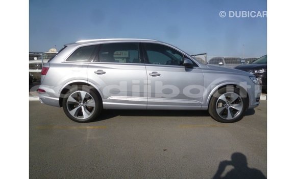 Acheter Import Voiture Audi Q7 Autre à Import - Dubai, Ali Sabieh Region Acheter Import Voiture Audi Q7 Autre à Import - Dubai, Ali Sabieh Region