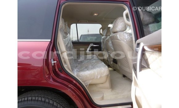 Acheter Import Voiture Toyota Land Cruiser Autre à Import - Dubai, Ali Sabieh Region Acheter Import Voiture Toyota Land Cruiser Autre à Import - Dubai, Ali Sabieh Region