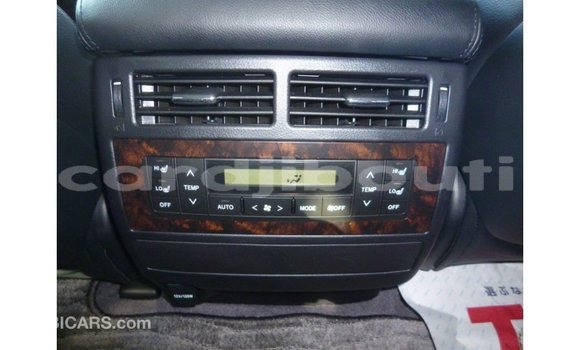 Acheter Import Voiture Toyota Land Cruiser Blanc à Import - Dubai, Ali Sabieh Region Acheter Import Voiture Toyota Land Cruiser Blanc à Import - Dubai, Ali Sabieh Region