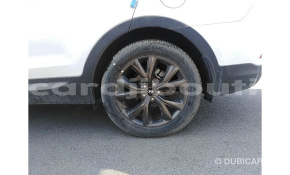 Buy Import Hyundai Santa Fe White Car in Import - Dubai in Ali Sabieh Region Buy Import Hyundai Santa Fe White Car in Import - Dubai in Ali Sabieh Region