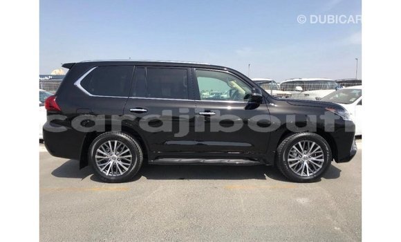 Acheter Import Voiture Lexus LX Noir à Import - Dubai, Ali Sabieh Region Acheter Import Voiture Lexus LX Noir à Import - Dubai, Ali Sabieh Region